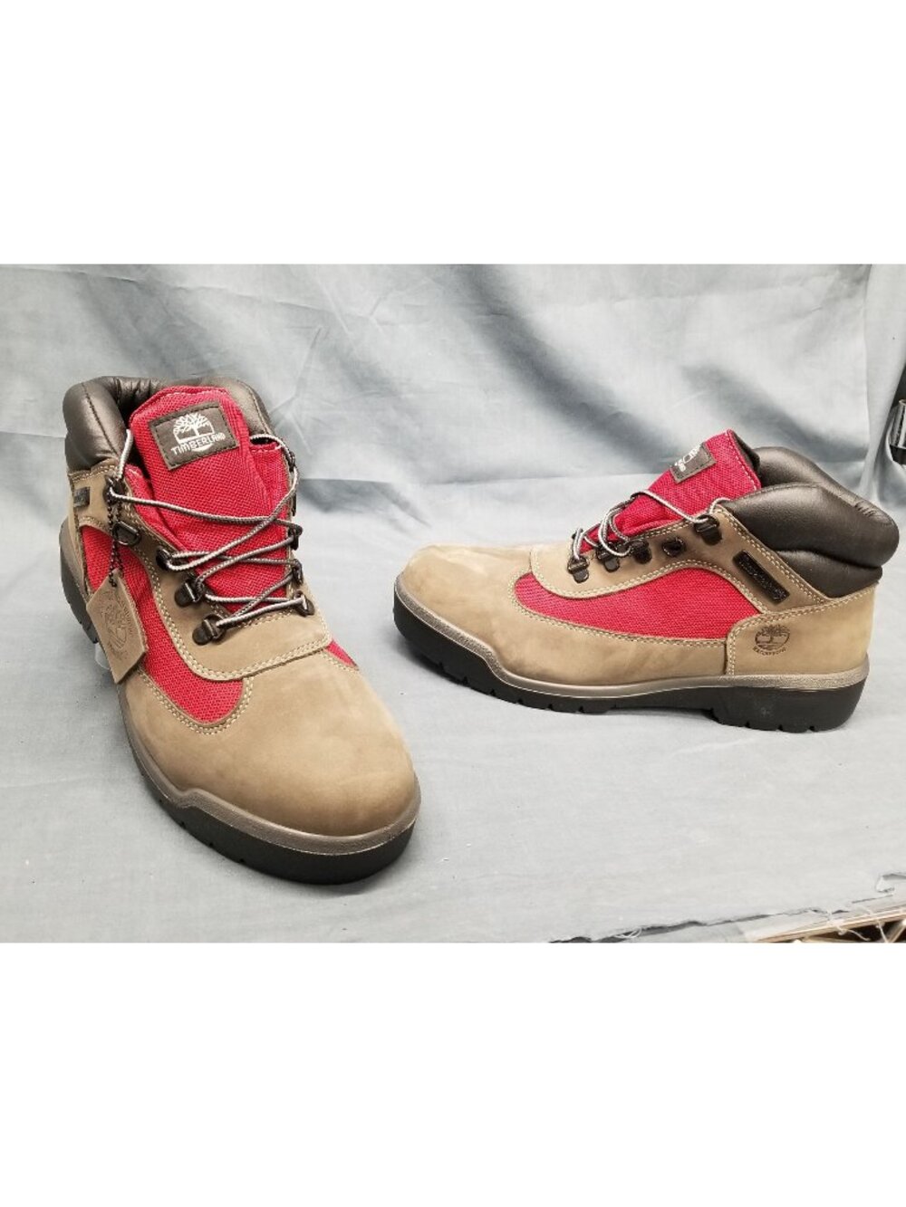 Timberland Field Boots Waterproof Mid Boots Grey Red Mens Size 10.5 NEW IN BOX!